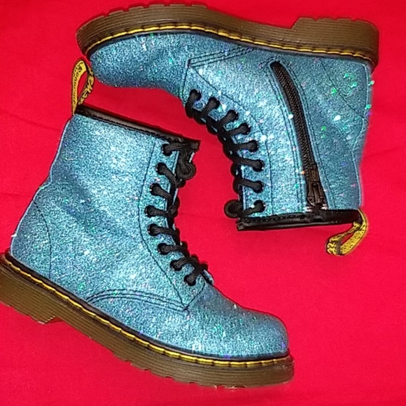 blue glitter docs